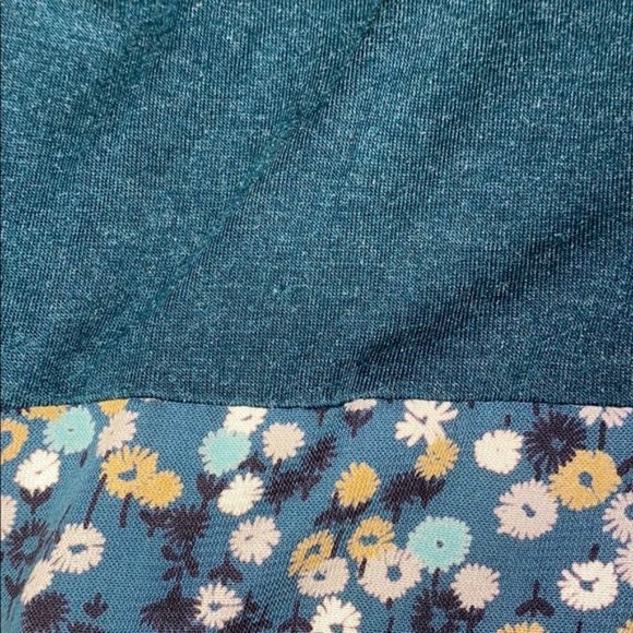 Le Lis teal Floral Blouse, size 1x. USA Made, sustainable, GUC. Bundle only - Picture 6 of 7